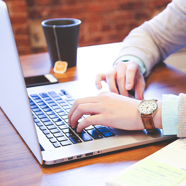 Journalistische Textformen / StartupStockPhotos/Pixabay Journalistische Textformen im Pfarrblatt