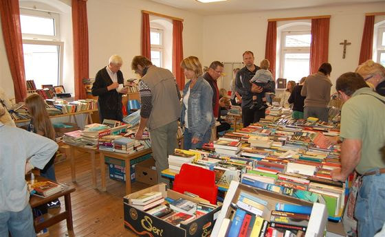 Pfarrflohmarkt